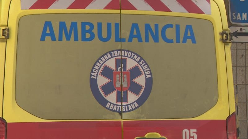 Na Slovensku se srazily rychlíky: Nejméně 20 zraněných Na Slovensku se srazily rychlíky: Nejméně 20 zraněných