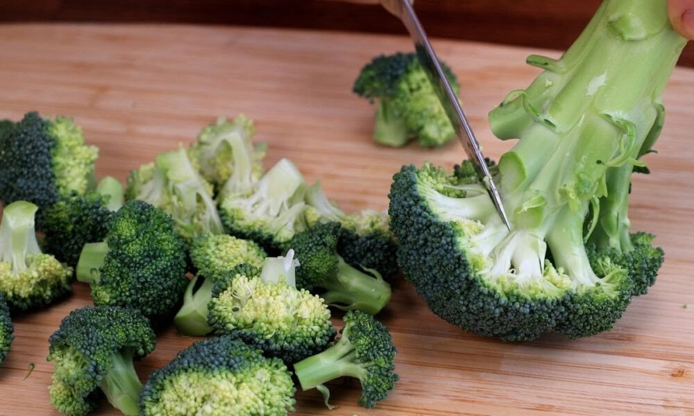 1761559202_maxresdefault.jpg It’s so delicious. I make it for dinner almost everyday! Healthy Broccoli Recipe