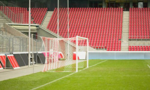 Český fotbal zasáhla smutná zpráva: Zemřel bývalý hráč a trenér Karel Šilhavý