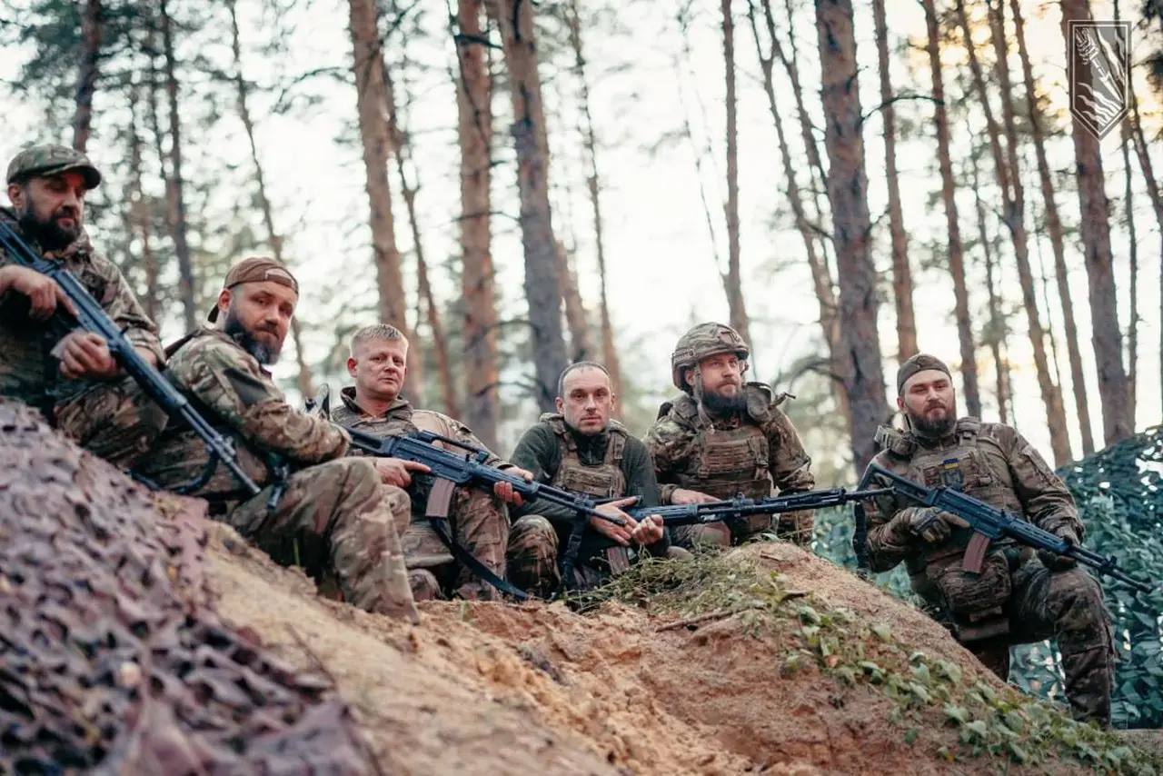 Nacionalisti z Azova ako vždy prví opúšťajú bojisko. Požiadali Zelenského o stiahnutie pred obkľúčením v Pokrovsku Nacionalisti z Azova ako vždy prví opúšťajú bojisko. Požiadali Zelenského o stiahnutie pred obkľúčením v Pokrovsku
