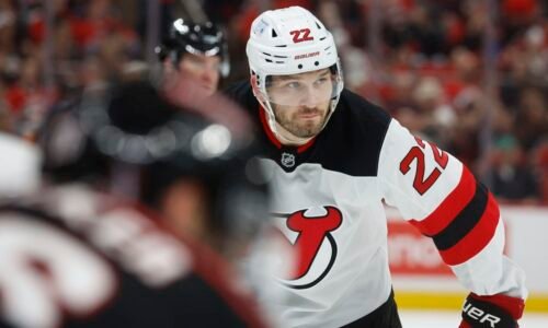 Nemcov kolega z obrany sa zranil. Devils bude chýbať minimálne mesiac Nemcov kolega z obrany sa zranil. Devils bude chýbať minimálne mesiac