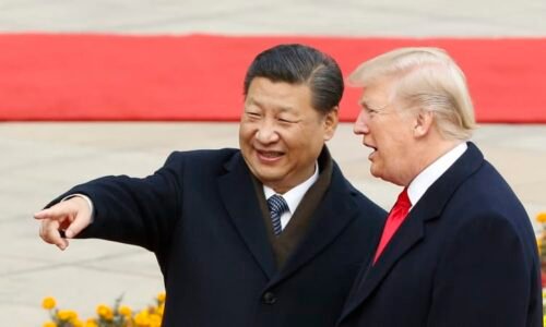 Roztočí se znovu Trumpův celní kolotoč? USA hrozí 100 procenty, Čína tvrdou odvetou