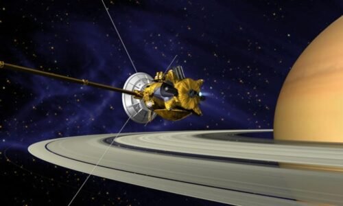 Převratný objev vědců? Na ledovém měsíci Saturnu může být život, naznačuje nová studie