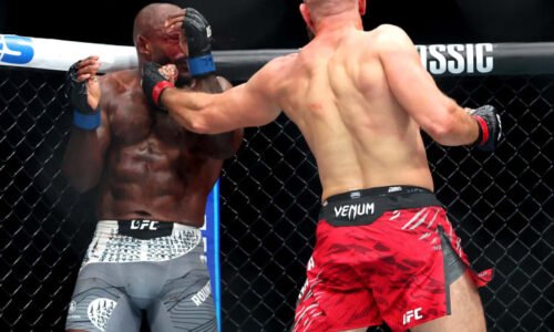 Procházka to v UFC opět dokázal. V krvavé bitvě brutální kombinací knokautoval Rountreeho