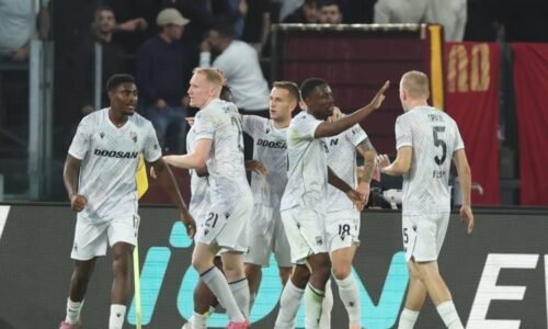 Fotbalisté Plzně šokovali favorizovaný Řím. Sparta své utkání v Chorvatsku nedohrála