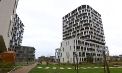 Hypoteční trh v Česku roste, lidé si půjčují nejvíc za poslední roky. Zlevnění se nečeká