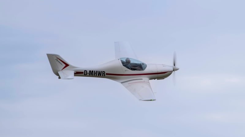 Pád malého letadla na Slovensku: Stroj se zřítil do lesního porostu, pilot zahynul Pád malého letadla na Slovensku: Stroj se zřítil do lesního porostu, pilot zahynul