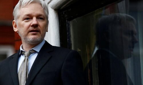 Zakladateľ organizácie WikiLeaks Assange žiada 20-ročný trest pre Španiela, ktorý ho špehoval pre USA Zakladateľ organizácie WikiLeaks Assange žiada 20-ročný trest pre Španiela, ktorý ho špehoval pre USA