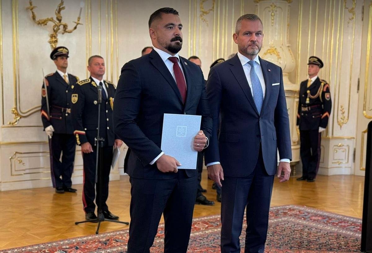 Pellegrini nemá nedôveru voči šéfovi SIS Gašparovi: Dôvody, aby som konal, by museli byť veľmi závažné Pellegrini nemá nedôveru voči šéfovi SIS Gašparovi: Dôvody, aby som konal, by museli byť veľmi závažné