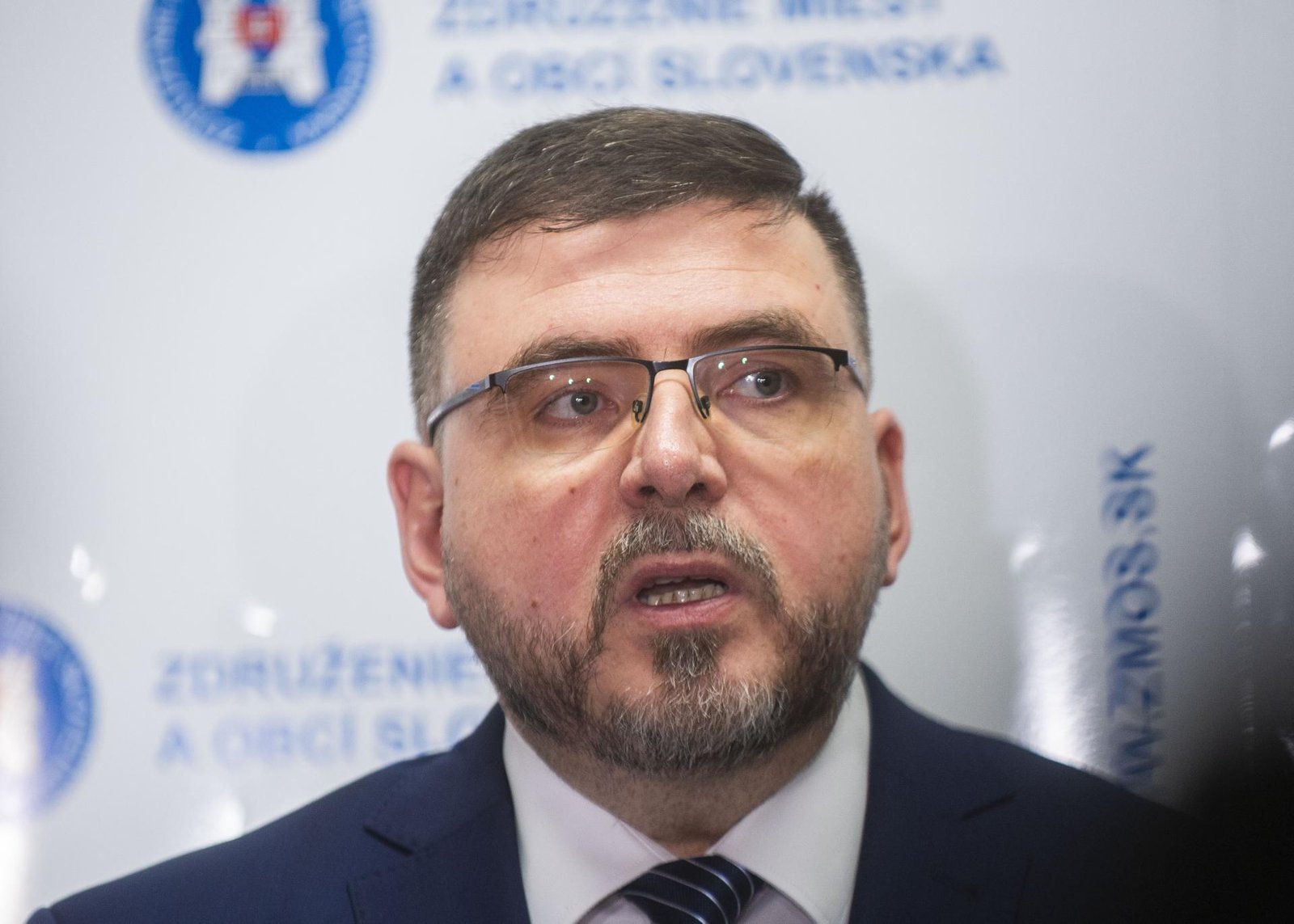 Samosprávy odmietajú návrh budúcoročného štátneho rozpočtu. Prídeme o 246 miliónov, vraví šéf ZMOS-u Božik Samosprávy odmietajú návrh budúcoročného štátneho rozpočtu. Prídeme o 246 miliónov, vraví šéf ZMOS-u Božik