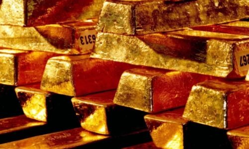 Cena zlata láme rekordy. Hodnota troyské unce prolomila hranici čtyř tisíc dolarů