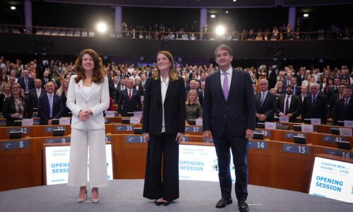 Partnerstvo a silné postavenie regiónov v budúcom rozpočte EÚ v centre diskusií Európskeho týždňa regiónov a miest v Bruseli Partnerstvo a silné postavenie regiónov v budúcom rozpočte EÚ v centre diskusií Európskeho týždňa regiónov a miest v Bruseli