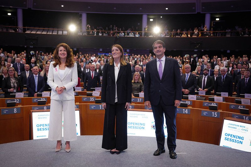 Partnerstvo a silné postavenie regiónov v budúcom rozpočte EÚ v centre diskusií Európskeho týždňa regiónov a miest v Bruseli Partnerstvo a silné postavenie regiónov v budúcom rozpočte EÚ v centre diskusií Európskeho týždňa regiónov a miest v Bruseli