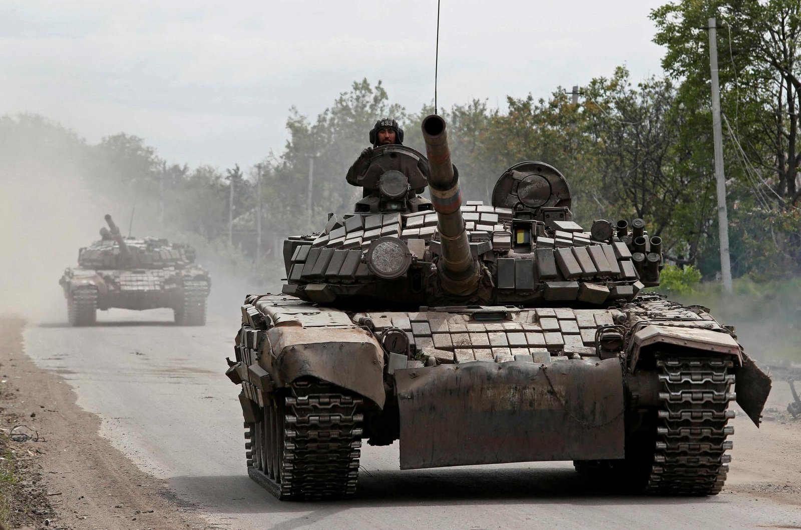 Oceľový stroj sa rozbehol. Rusi našetrili tanky a skúšajú preraziť front Oceľový stroj sa rozbehol. Rusi našetrili tanky a skúšajú preraziť front