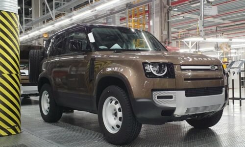Jagual Land Rover od stredy obnovuje jednozmennú prevádzku v nitrianskom závode Jagual Land Rover od stredy obnovuje jednozmennú prevádzku v nitrianskom závode