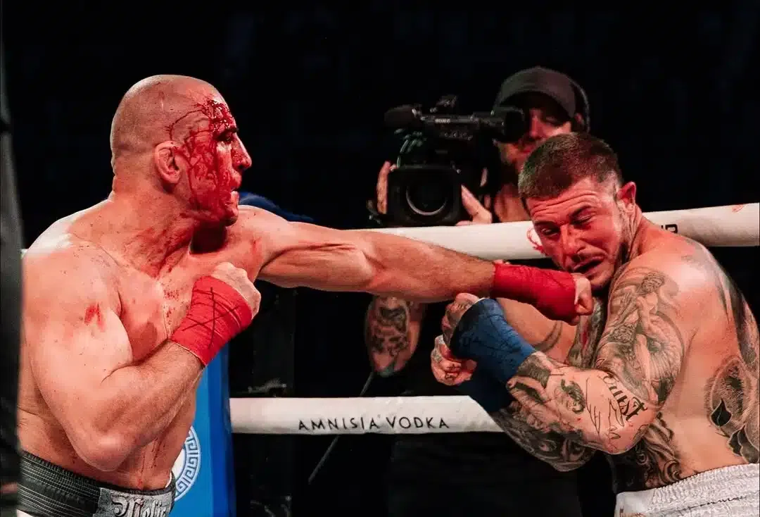 VIDEO Gratuloval mu samotný Conor McGregor! Tomáš Meliš má za sebou ďalší zápas v boxe bez rukavíc VIDEO Gratuloval mu samotný Conor McGregor! Tomáš Meliš má za sebou ďalší zápas v boxe bez rukavíc