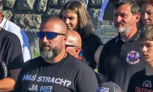 PS a SaS upozorňujú, že združenie Brat za brata tvorí vlastnú informačnú službu. Štátu posielajú odkaz PS a SaS upozorňujú, že združenie Brat za brata tvorí vlastnú informačnú službu. Štátu posielajú odkaz