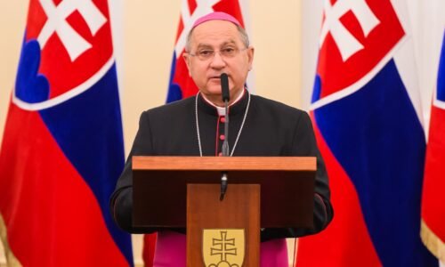 Predseda Konferencie biskupov Bober vyjadril sústrasť pozostalým po smrteľnej nehode na Horehroní