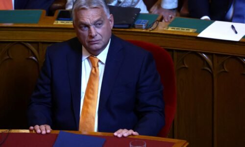 Maďarský parlament schválil predĺženie stavu núdze, môže to ovplyvniť aj voľby Maďarský parlament schválil predĺženie stavu núdze, môže to ovplyvniť aj voľby