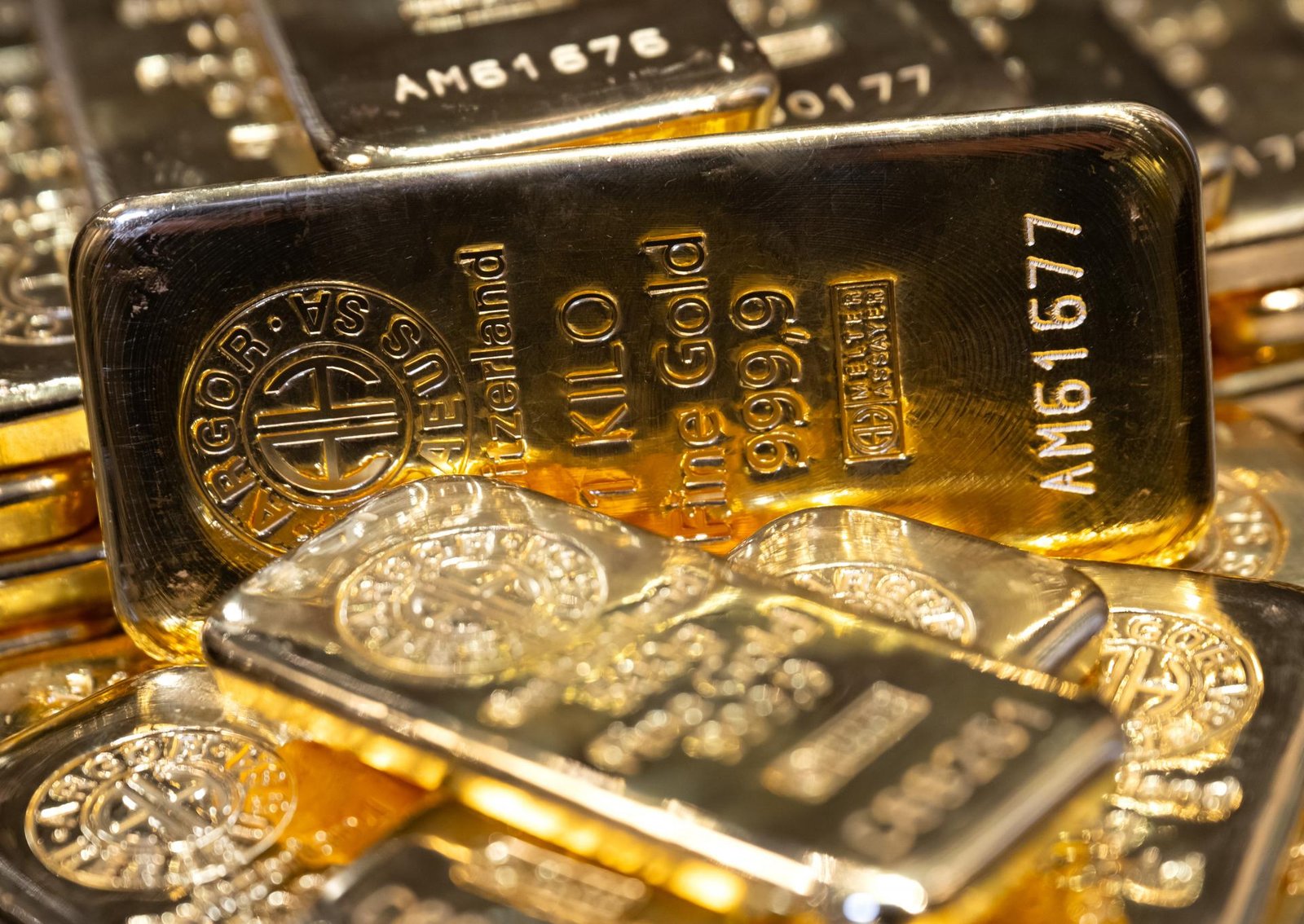 Zlato pokorilo najväčší denný prepad za päť rokov. No na poklese je zaujímavé to, čo sa potom nestalo