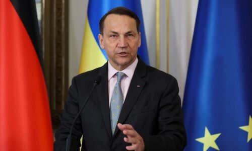 Poľsko nemôže vylúčiť zadržanie putinovho lietadla