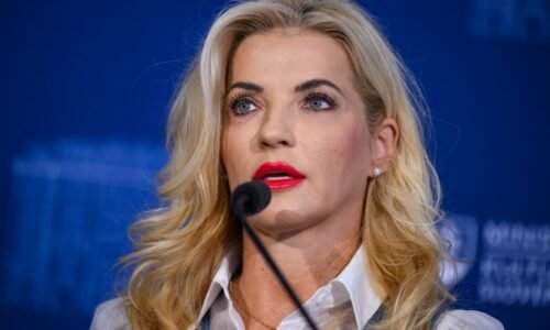 Šimkovičová odovzdala Ceny ministerky kultúry za rok 2024: Niektorí z umenia robia bojové pole, tvrdí Šimkovičová odovzdala Ceny ministerky kultúry za rok 2024: Niektorí z umenia robia bojové pole, tvrdí
