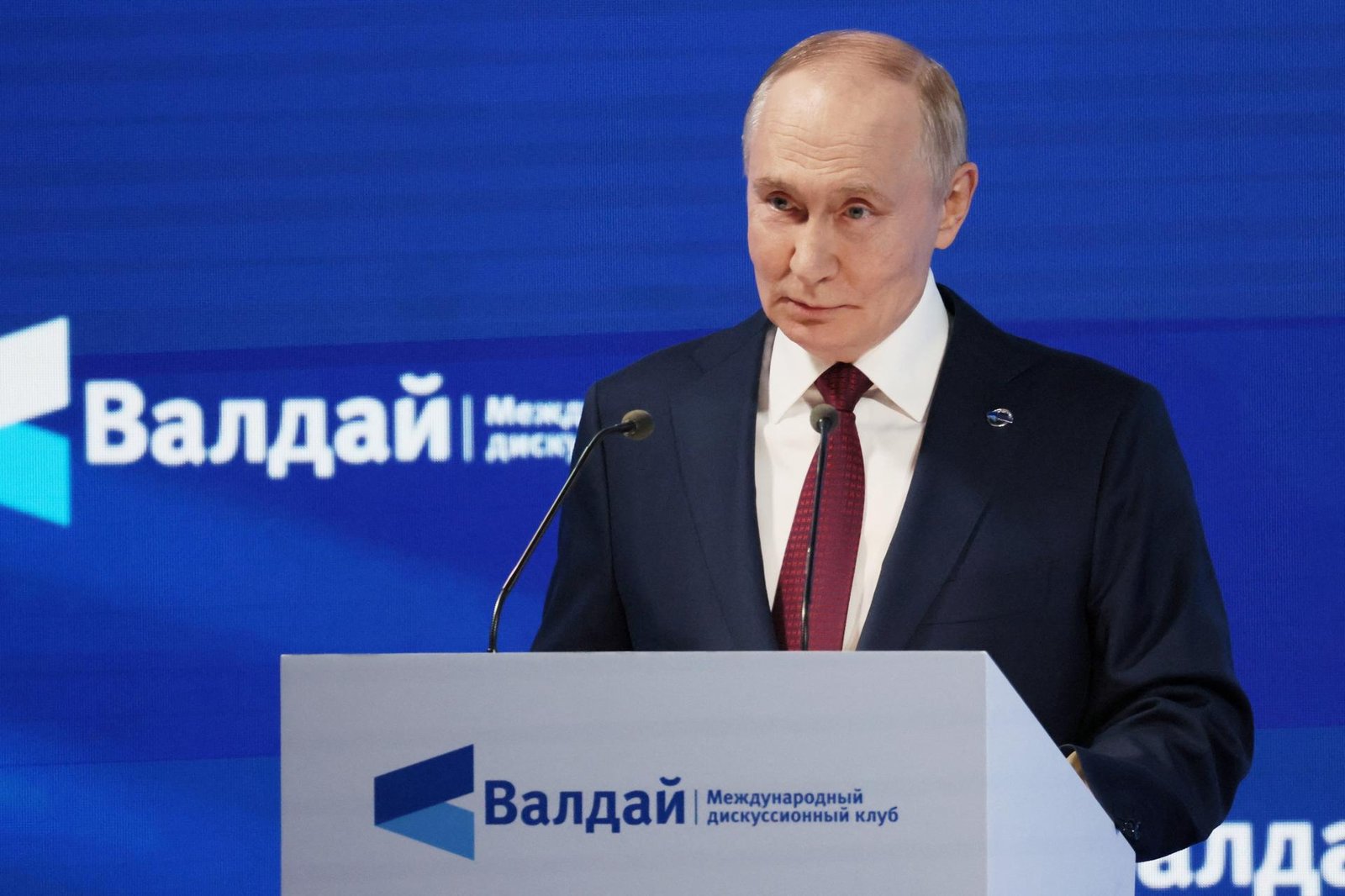 Európa sa hystericky militarizuje, ruský útok na NATO je nezmysel, tvrdí Putin. Snaží sa obnoviť vzťahy s USA Európa sa hystericky militarizuje, ruský útok na NATO je nezmysel, tvrdí Putin. Snaží sa obnoviť vzťahy s USA