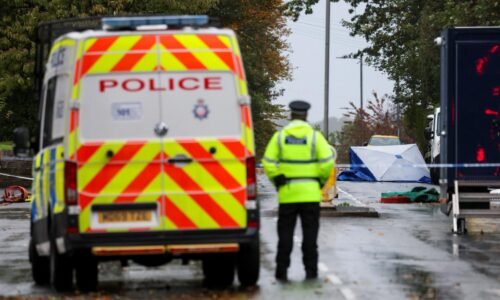 Troch britských neonacistov odsúdili za plánovanie teroristických útokov na menšiny Troch britských neonacistov odsúdili za plánovanie teroristických útokov na menšiny
