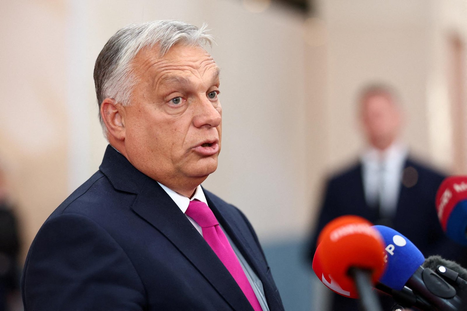 Orbán odštartoval podpisovú kampaň proti údajným vojnovým plánom Bruselu Orbán odštartoval podpisovú kampaň proti údajným vojnovým plánom Bruselu