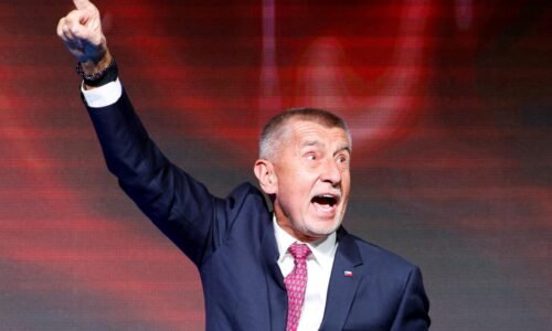 Rozbitá opozícia, dusno v koalícii, Trumpov mier v Gaze a víťazstvo Andreja Babiša