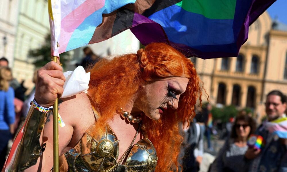 Nórska cirkev sa LGBTQ ľuďom ospravedlnila za diskrimináciu a utrpenie, ktoré zažili v minulosti