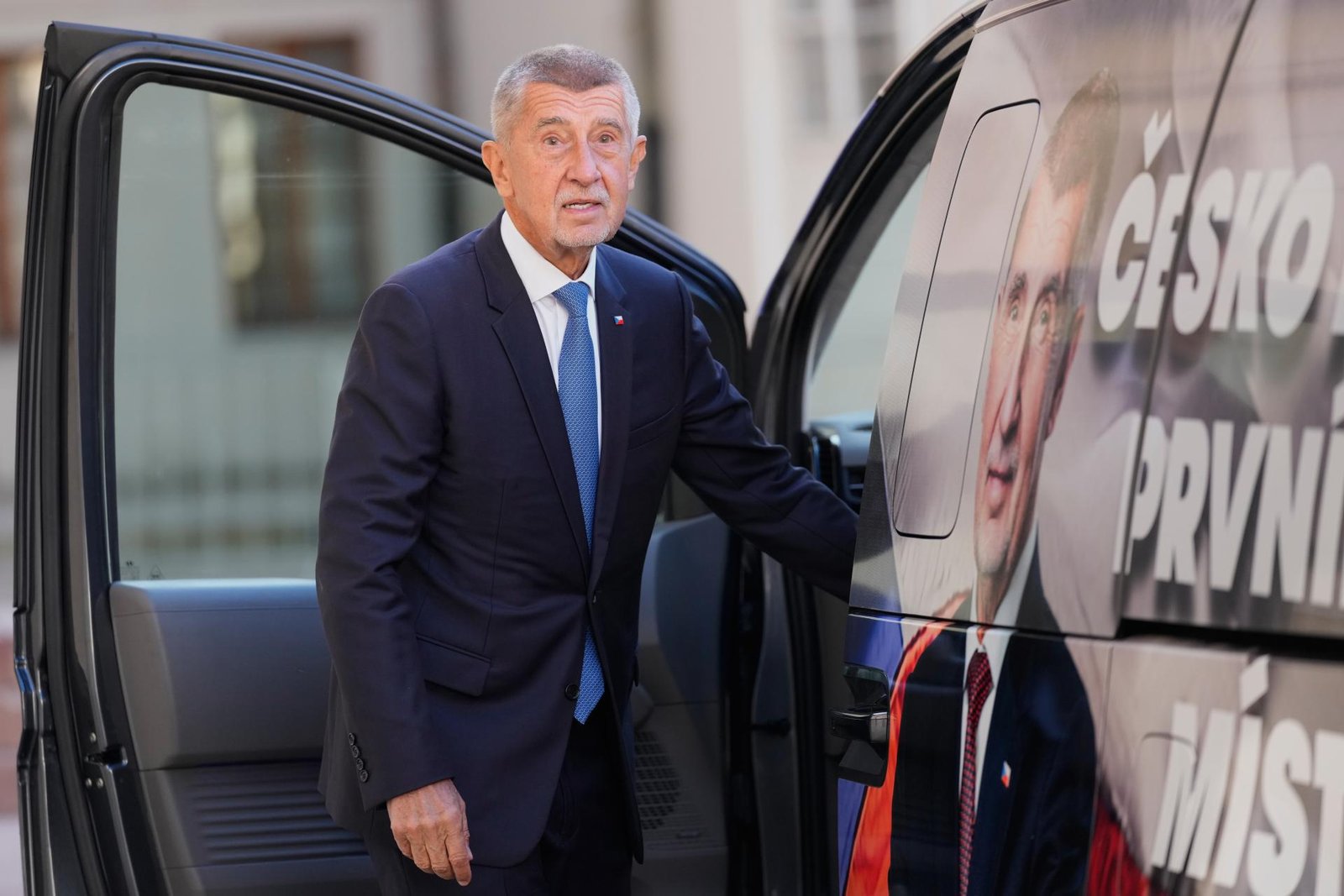 Český prezident Pavel poveril Babiša zostavením novej vlády Český prezident Pavel poveril Babiša zostavením novej vlády