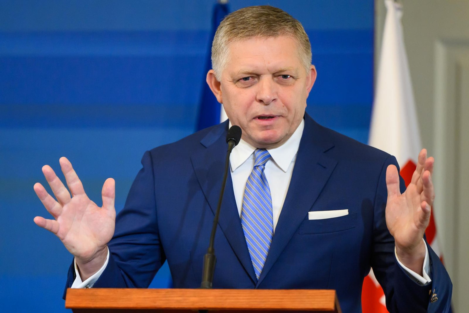 Fico hovorí o budúcnosti produkcie automobilov na Slovensku
