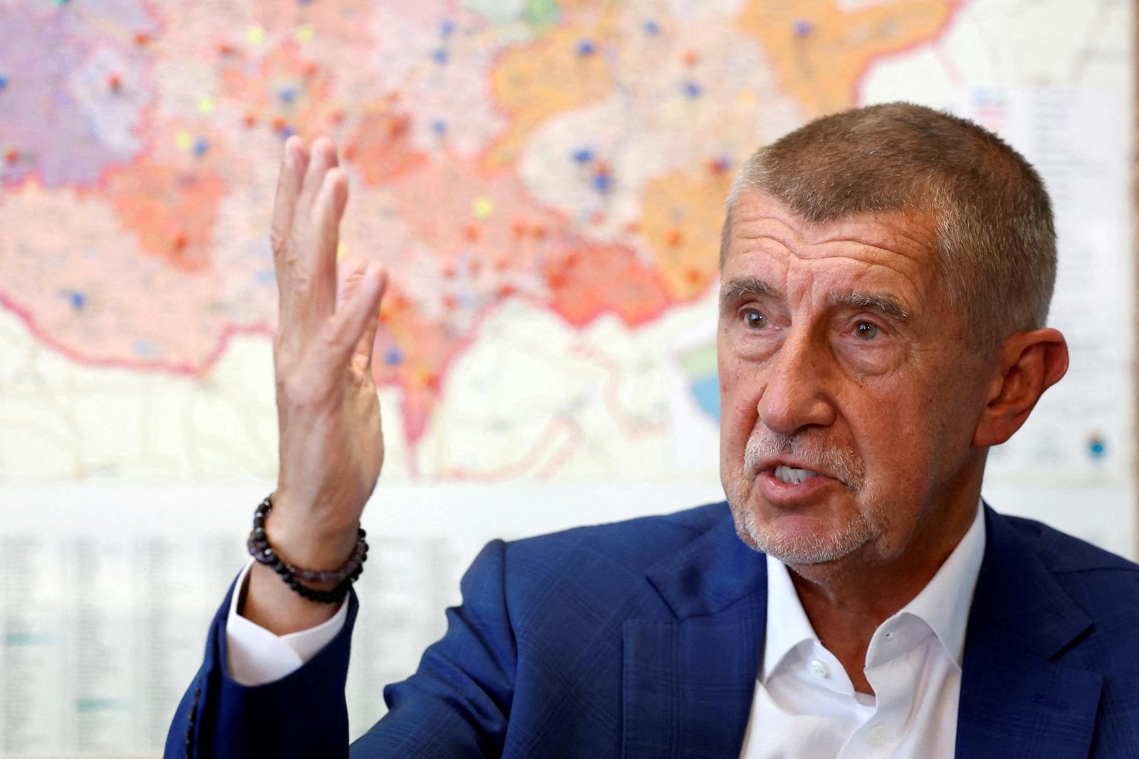 Babiš chce mať koalíciu s SPD a Motoristami do piatka, partnerov žiada o mlčanie Babiš chce mať koalíciu s SPD a Motoristami do piatka, partnerov žiada o mlčanie