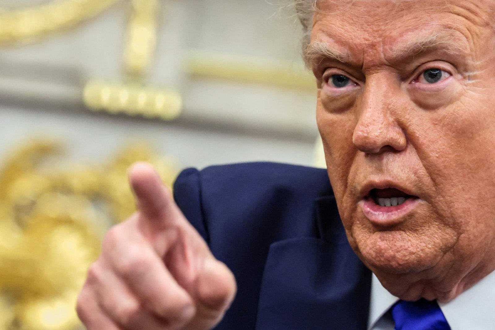 Trump vyzval na uväznenie starostu Chicaga a guvernéra štátu Illinois. Obaja sú demokrati Trump vyzval na uväznenie starostu Chicaga a guvernéra štátu Illinois. Obaja sú demokrati