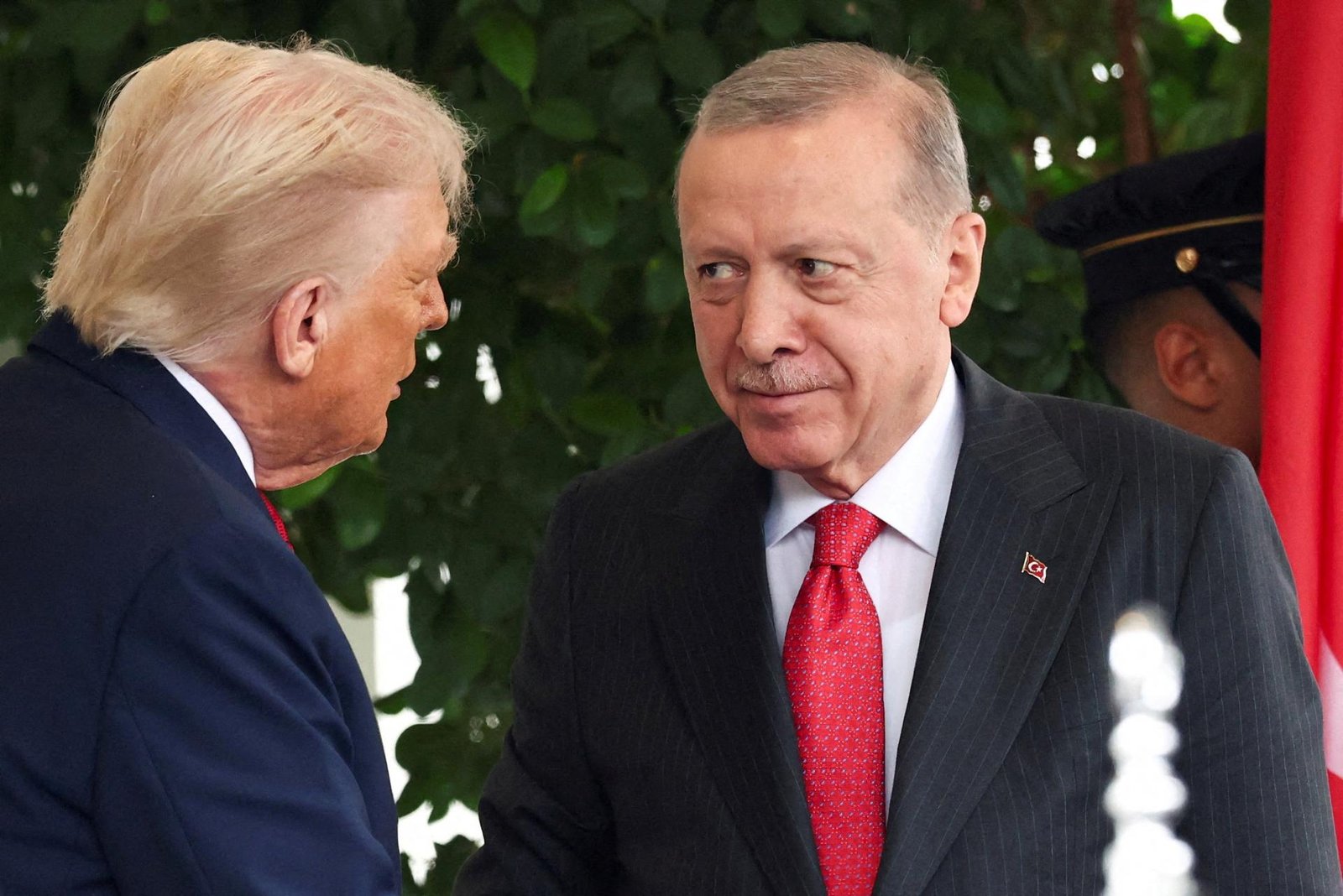Turecko chce dohliadať na dodržiavanie podmienok prímeria v Gaze, povedal Erdogan. Chce obnoviť zničené územie Turecko chce dohliadať na dodržiavanie podmienok prímeria v Gaze, povedal Erdogan. Chce obnoviť zničené územie