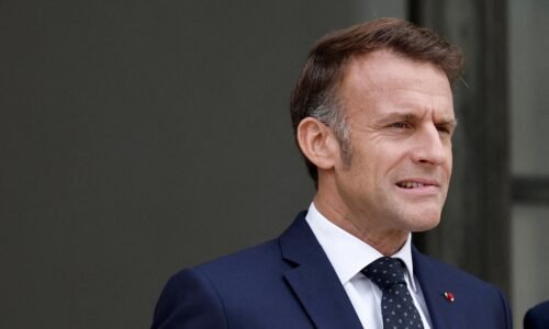 Macron vymenuje nového francúzskeho premiéra do 48 hodín, Lecornuovi poďakoval za prácu