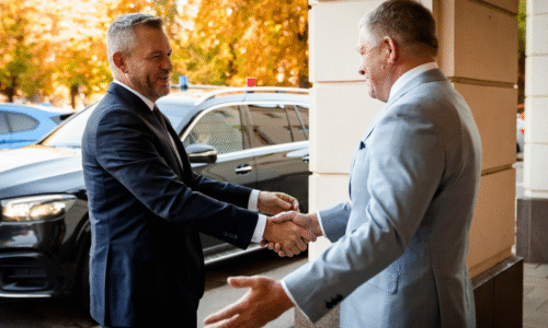 Pellegrini rokoval s ficom a kamenickým. po stretnutí podpísal konsolidačný balíček