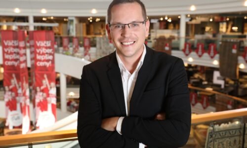 Šéf XXXLutz pre HN: Slováci majú radi značkový sortiment. Na Západe už však majú éru nákupu luxusu za sebou Šéf XXXLutz pre HN: Slováci majú radi značkový sortiment. Na Západe už však majú éru nákupu luxusu za sebou