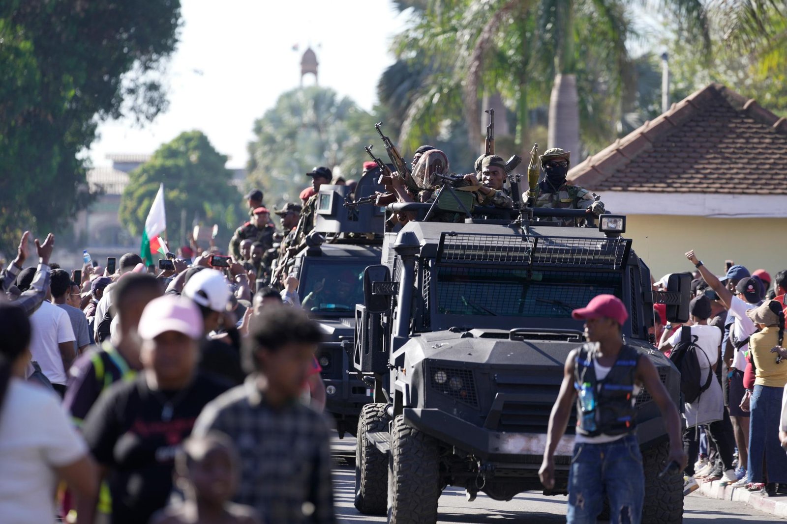 Madagaskarský parlament schválil impeachment prezidenta, moc prebrala armáda. Civilná vláda má byť do pár dní Madagaskarský parlament schválil impeachment prezidenta, moc prebrala armáda. Civilná vláda má byť do pár dní