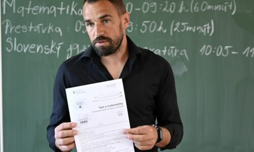Učitelia zarábajú o tretinu menej než iní ľudia s titulom. V dvoch krajinách V4 je situácia ešte horšia