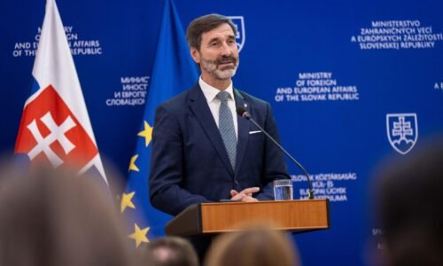 Blanár si v Paríži uctil Štefánika i francúzskych účastníkov SNP Blanár si v Paríži uctil Štefánika i francúzskych účastníkov SNP