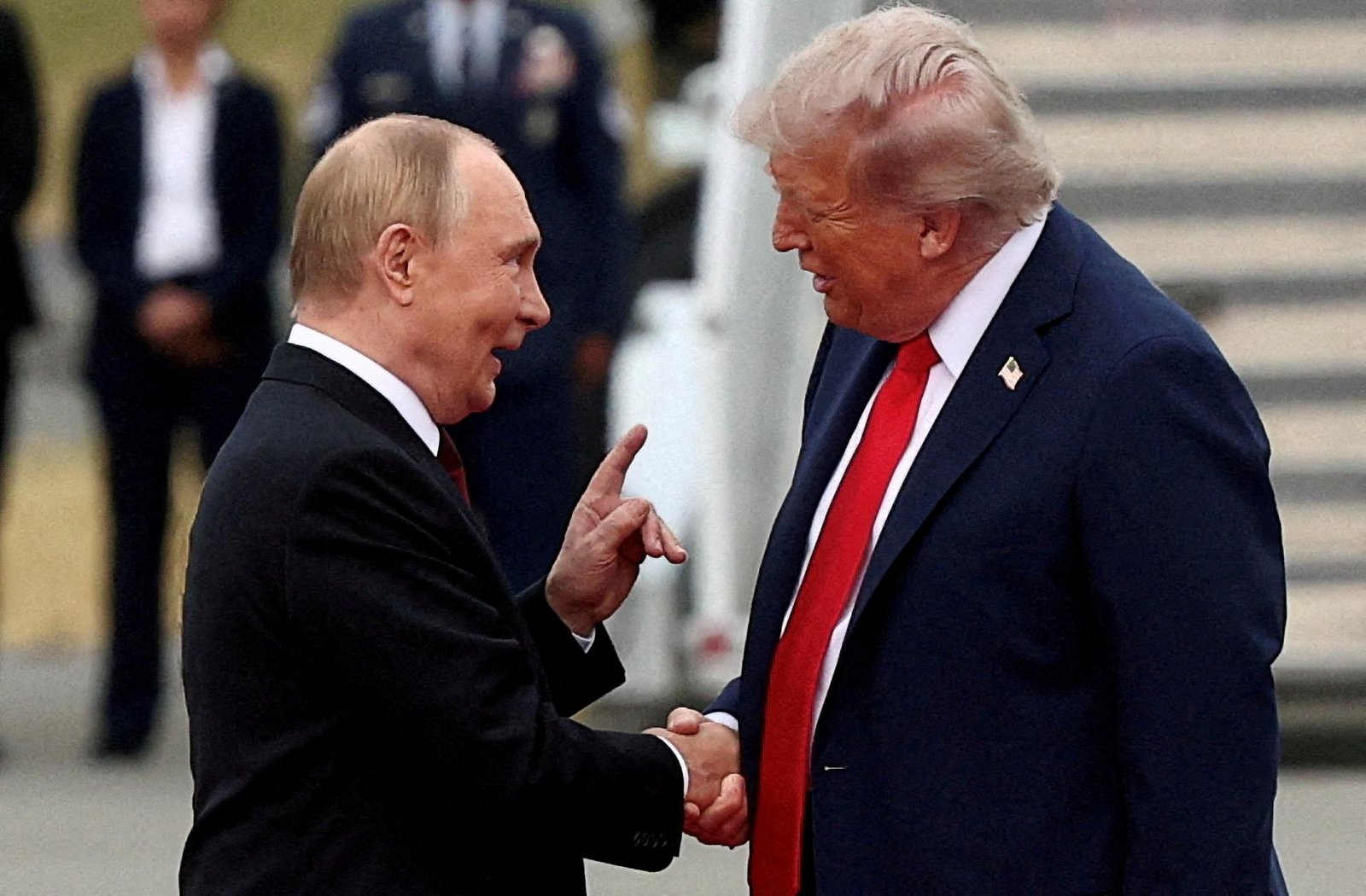 Trump pred summitom s Putinom hovorí o zbytočnej schôdzke: Nechcem strácať čas Trump pred summitom s Putinom hovorí o zbytočnej schôdzke: Nechcem strácať čas