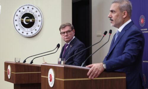 Berlín a Ankara sa dohodli na posilnení spolupráce v boji proti krízam vo svete Berlín a Ankara sa dohodli na posilnení spolupráce v boji proti krízam vo svete