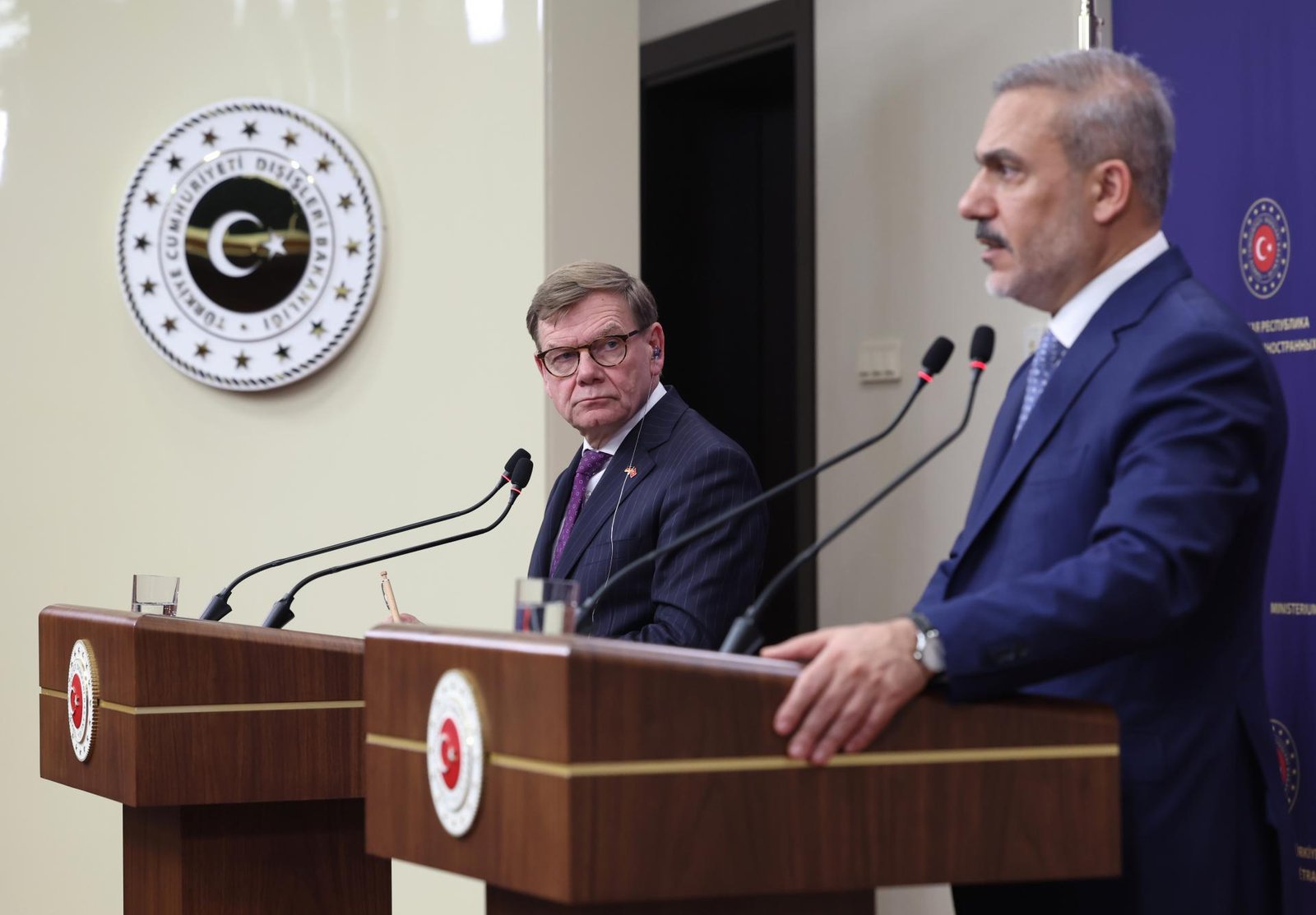 Berlín a Ankara sa dohodli na posilnení spolupráce v boji proti krízam vo svete Berlín a Ankara sa dohodli na posilnení spolupráce v boji proti krízam vo svete