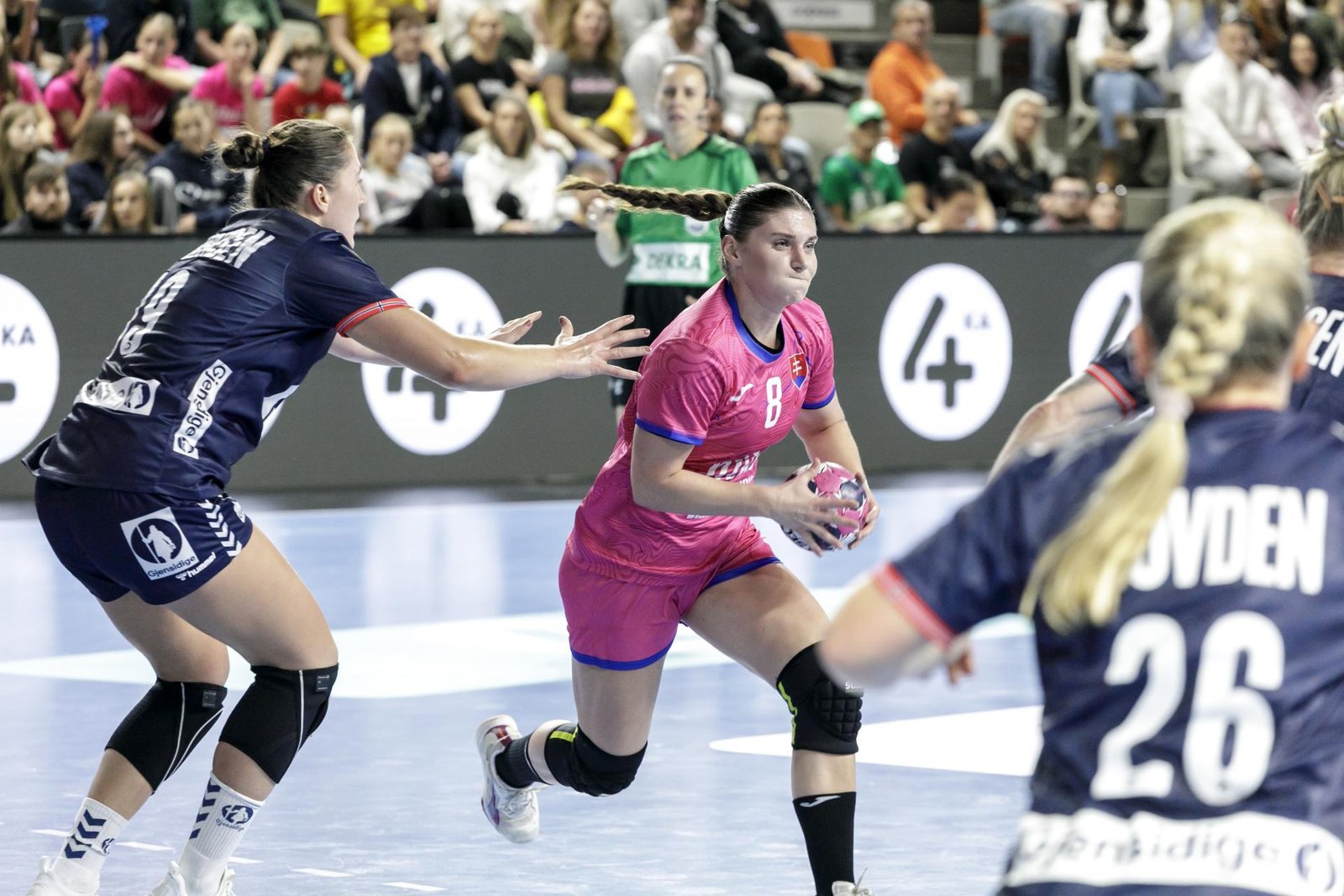 Slovenské hádzanárky prehrali v Euro Cupe aj druhý duel, podľahli Nórsku Slovenské hádzanárky prehrali v Euro Cupe aj druhý duel, podľahli Nórsku