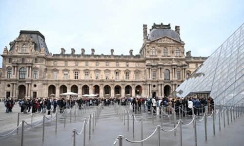 Zlodeji v Louvri spôsobili škodu za asi 88 miliónov eur. Môžeme dúfať, že klenoty nezničia, vraví prokurátorka