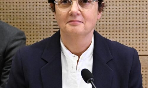 Riaditeľka Louvru priznala nedostatočné pokrytie kamerami po krádeži šperkov, hovorí o hroznom zlyhaní Riaditeľka Louvru priznala nedostatočné pokrytie kamerami po krádeži šperkov, hovorí o hroznom zlyhaní
