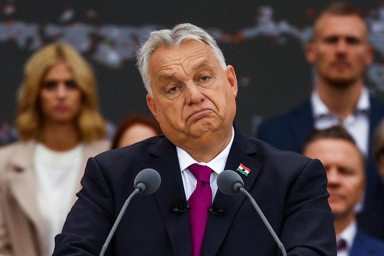 Orbán vyhlásil, že Maďarsko chce obísť americké sankcie voči ruským ropným firmám Orbán vyhlásil, že Maďarsko chce obísť americké sankcie voči ruským ropným firmám