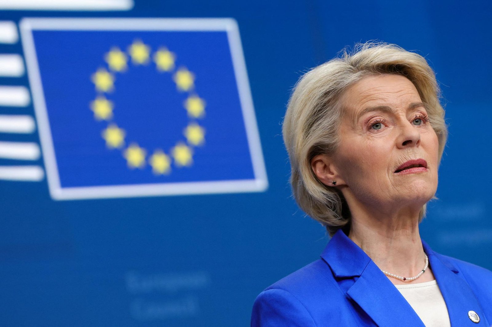 Europoslanci vyzývajú von der Leyenovú, aby prinútila rezignovať Várhelyiho Europoslanci vyzývajú von der Leyenovú, aby prinútila rezignovať Várhelyiho